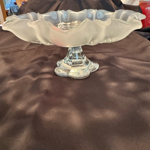 VINTAGE MIKASA CHRISTMAS Pedestal Dish original box New Tags Santa Never used - Picture 2 of 7